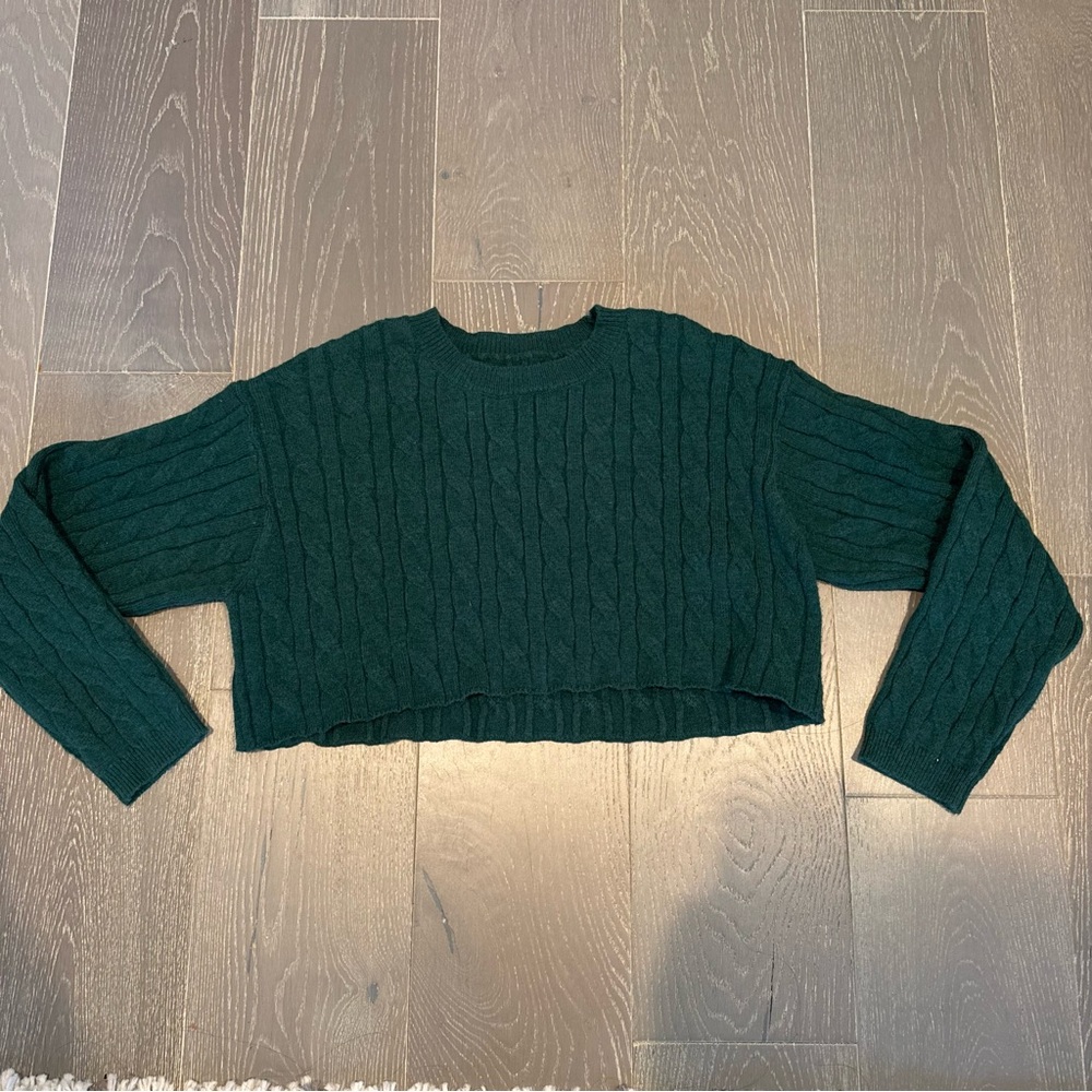Green Cable Knit Cropped Sweater